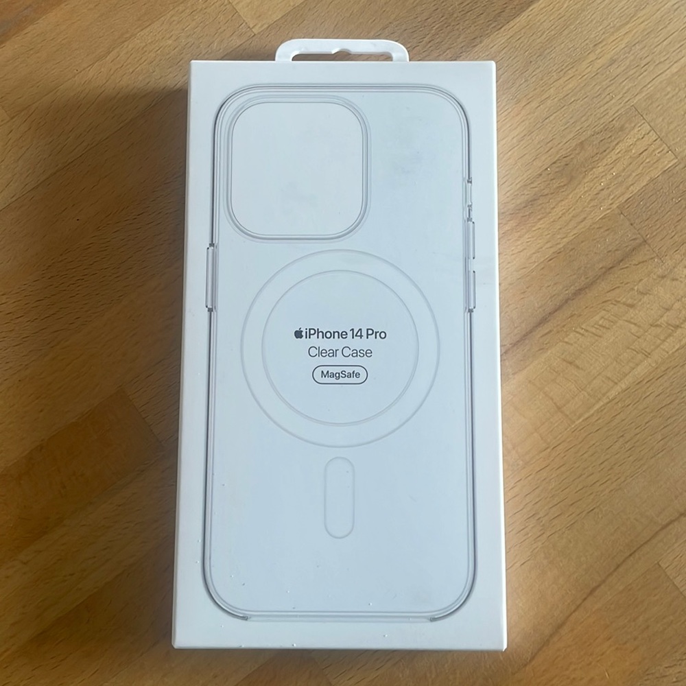 NIB iPhone 14pro case. MagSafe